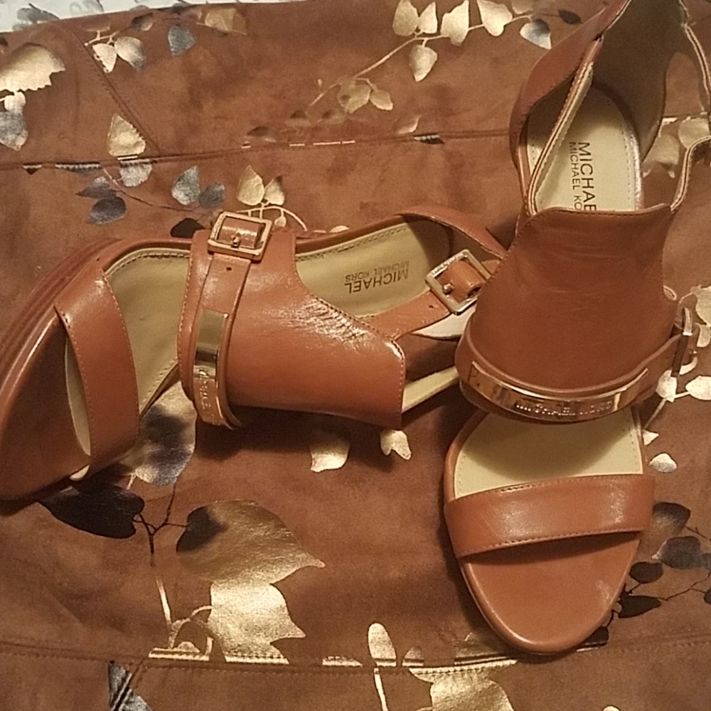 MICHAEL KORS